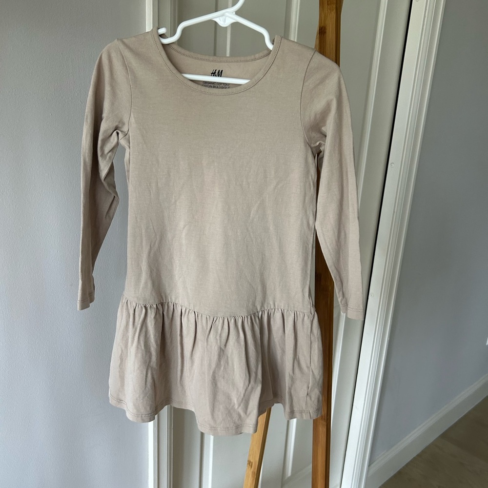 H&M Beige Long Sleeve Dress